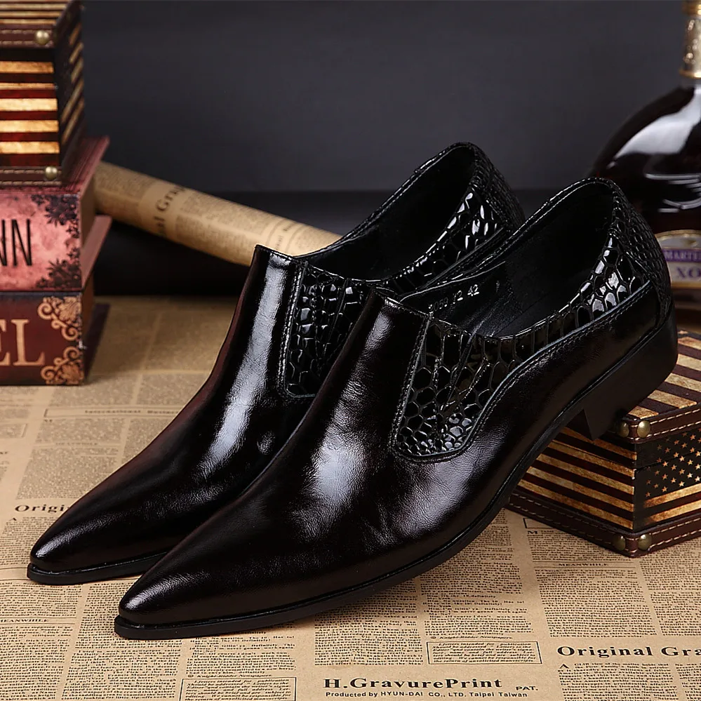 

Autumn Luxury Brand Italian Dress Shoes Man Wedding Fashion Gentleman Patent Leather Mid Heel Formal Pointed Toe Solid Slip-On