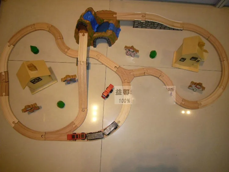EDWONE-One деревянная железная дорога АЗС часы полицейский поезд автомобиль слот железнодорожные аксессуары оригинальная игрушка Детские