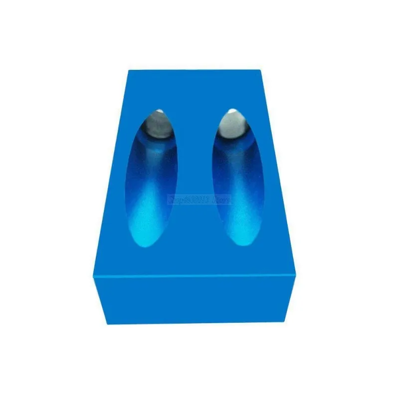 9513639369_707669092