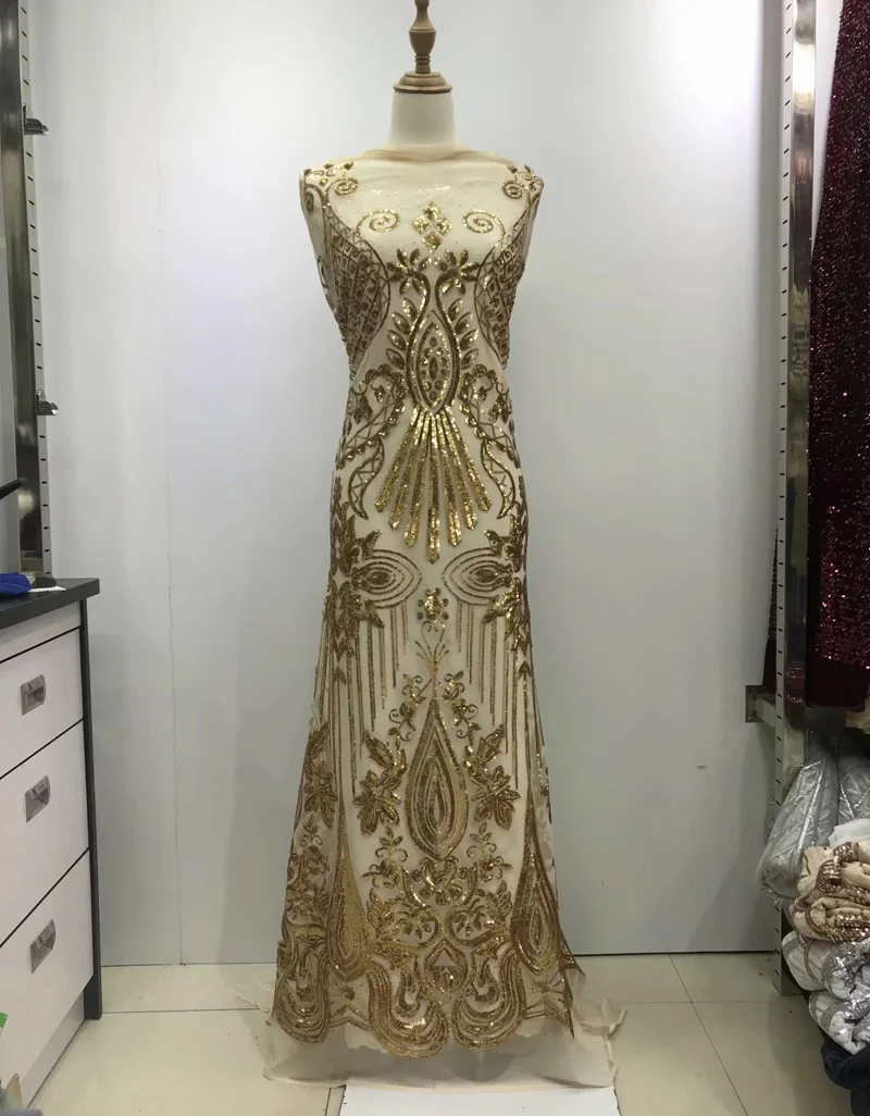 

Free shipping (5yards/pc) 2019 latest African sequins net lace fabric gold French lace with embroidery for party dress FNS156