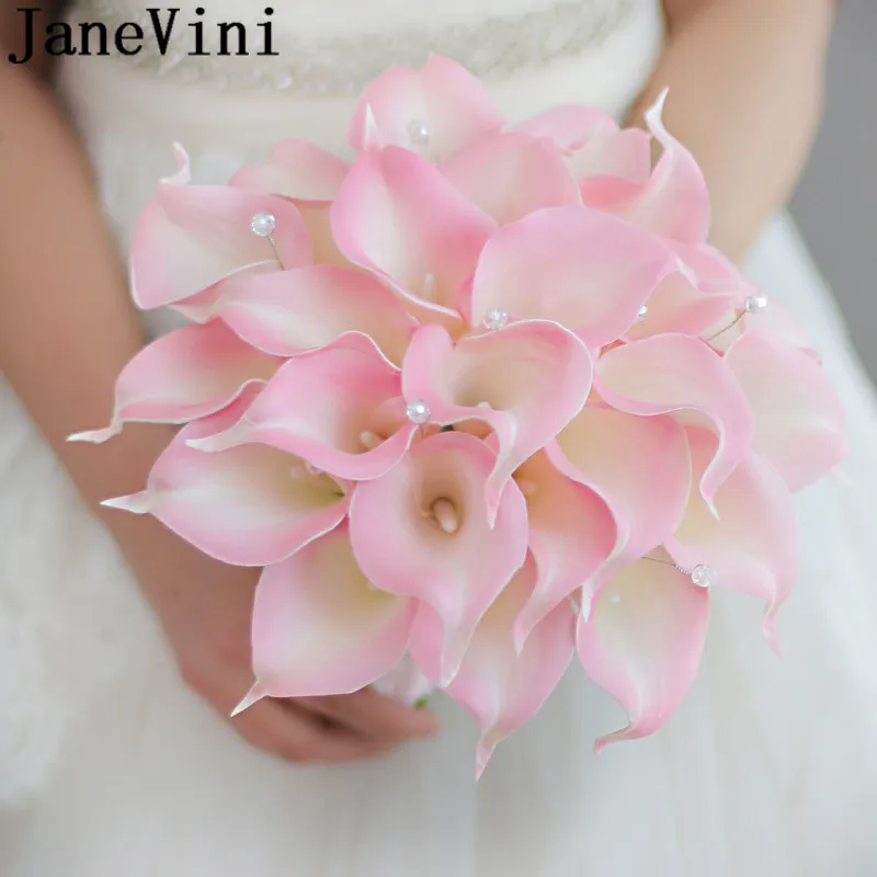 IFFO-bride-holding-flower-custom-modeling-pink-calla-lily-lily-wedding-bouquet-simple-bridesmaid-bride-bouquet (2)