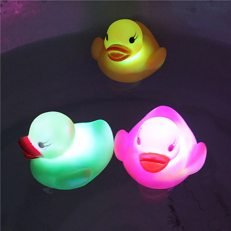 Baby Dolphin Bath Toys Kids Led Lighting Up Water Floating Toy Glowing Beach Toys for Children Luminous Swim Rubber Ducks Toys