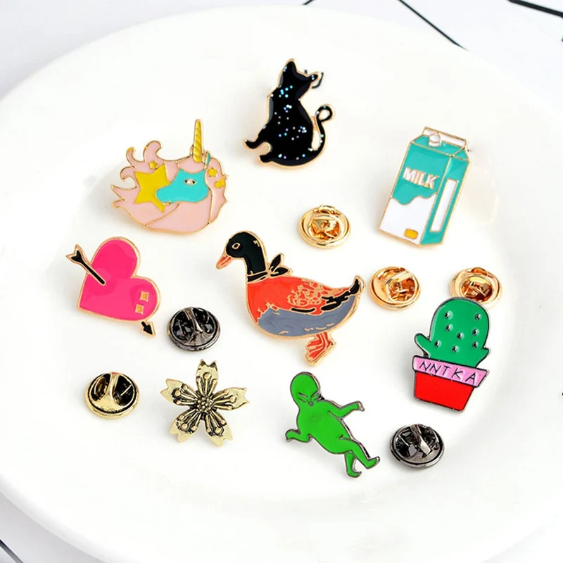 

2018 Cartoon Cactus Potted plants Flower Pin Button Bag Coat Collar Gift Cat Heart Brooches Unicorn Milk Duck