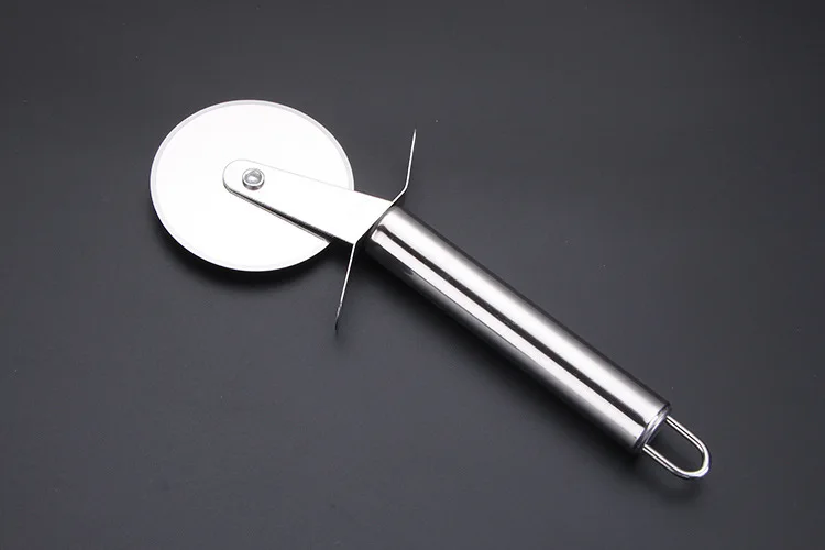 1PC New Stainless Steel Double Roller Pizza Knife Cutter Pastry Pasta Dough Crimper Round Hob 4cm Lace Wheel Kitchen tool PM 014