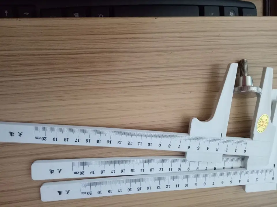 200mm plastic caliper (7)