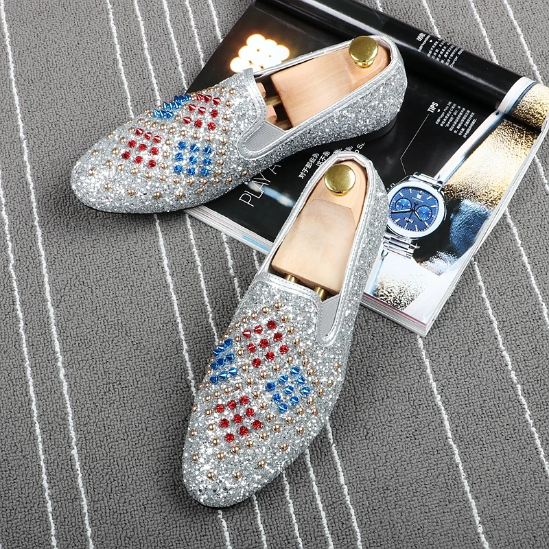 CuddlyIIPanda/Роскошные Брендовые мужские модные панк-кроссовки; мужские вечерние и выпускные модные туфли с заклепками; тапочки для курения; мужские лоферы на плоской подошве