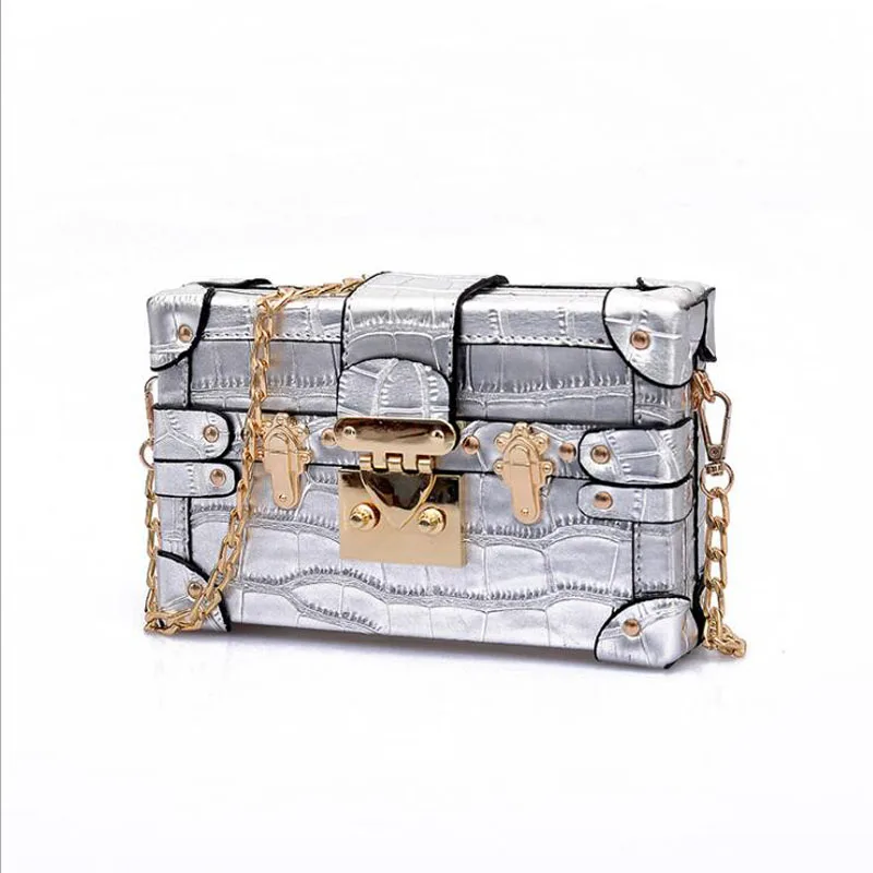 

Free shipping, new women handbags, simple fashion flap, trend tassel woman messenger bag, Korean version shoulder bag.