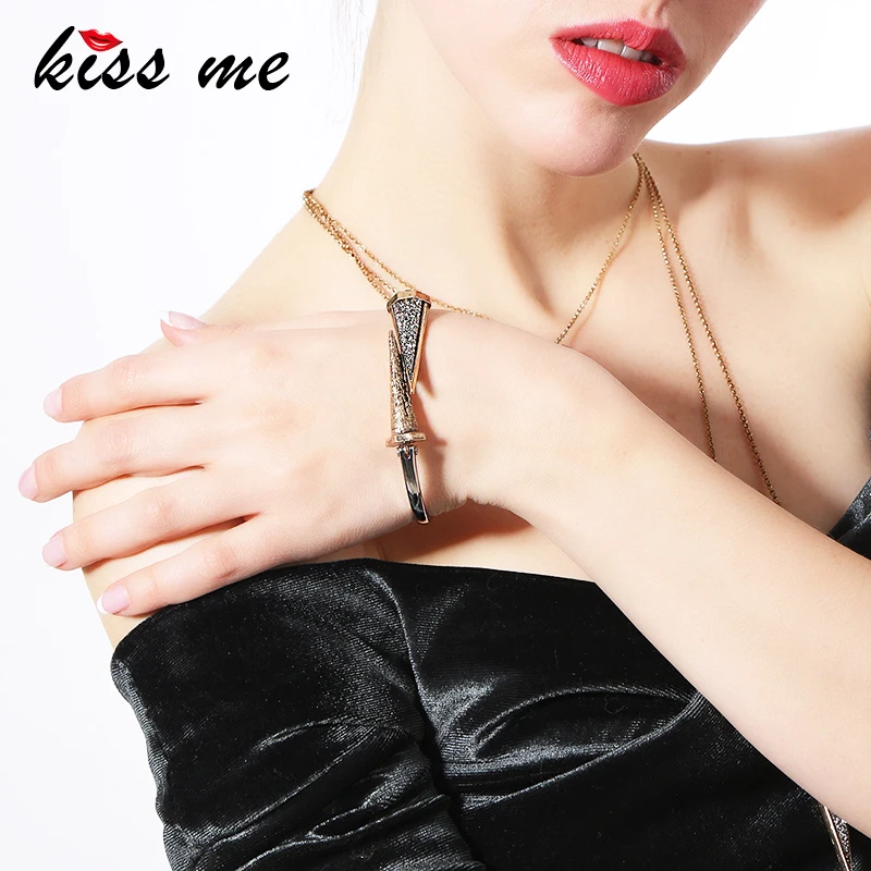 

KISS ME Environment Alloy Rivet Cuff Bracelet Female New Design Vintage Bracelets & Bangles 2018 Women Jewelry