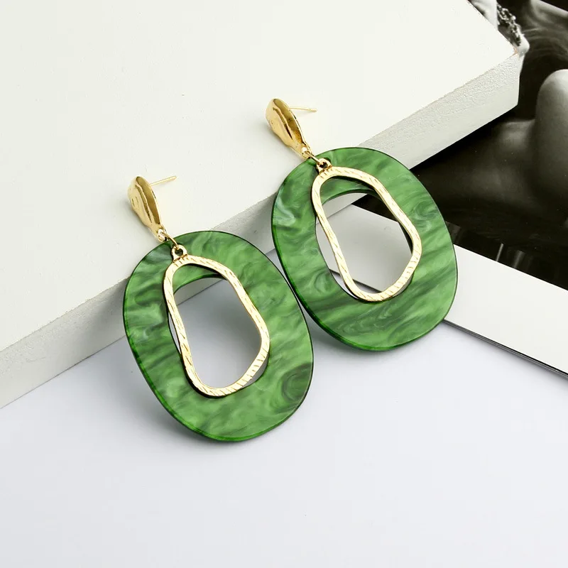 

Fashion Ladies Oval Green Acrylic Drop Earrings For Women 2019 Simple Geometric Gold Metal Dangle Earring Statement Jewelry Gift
