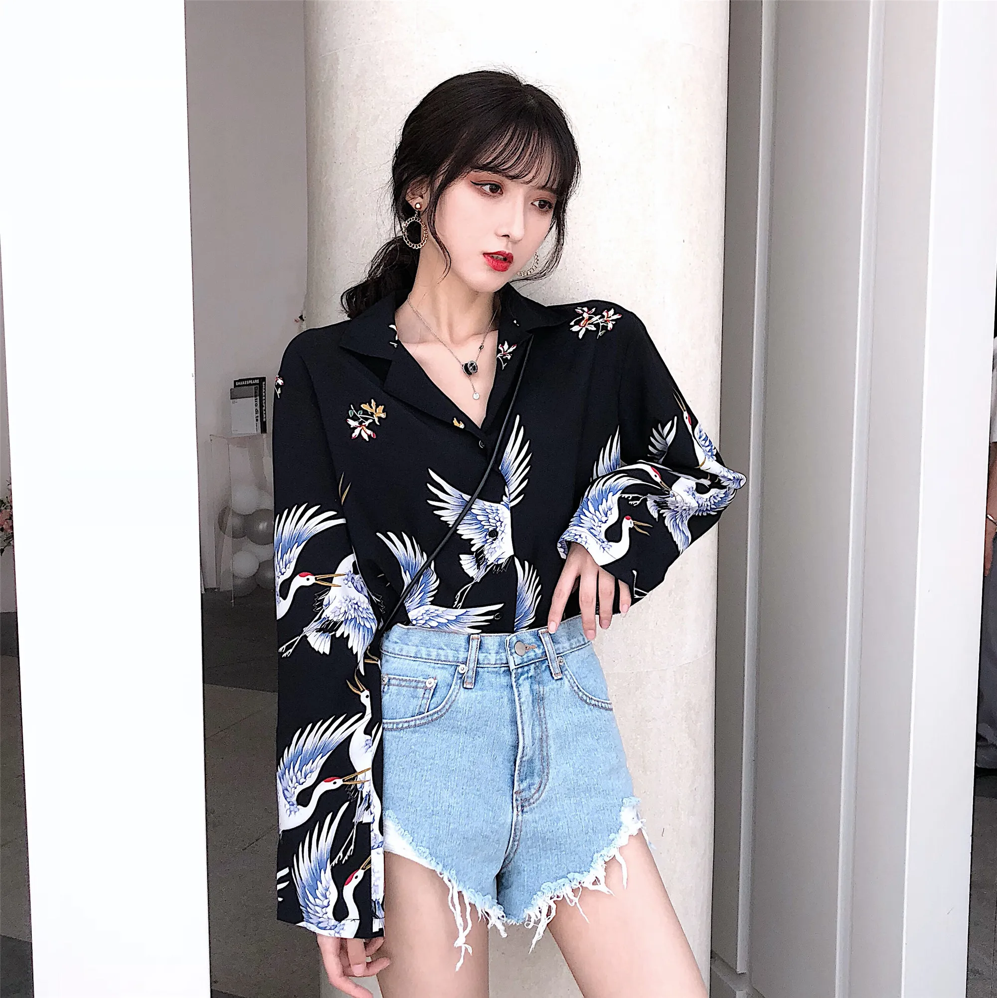  Crane Printed Blouse Vintage Long Sleeve Women Blouse Plus Size Black Chic Shirt Femme Loose Retro 