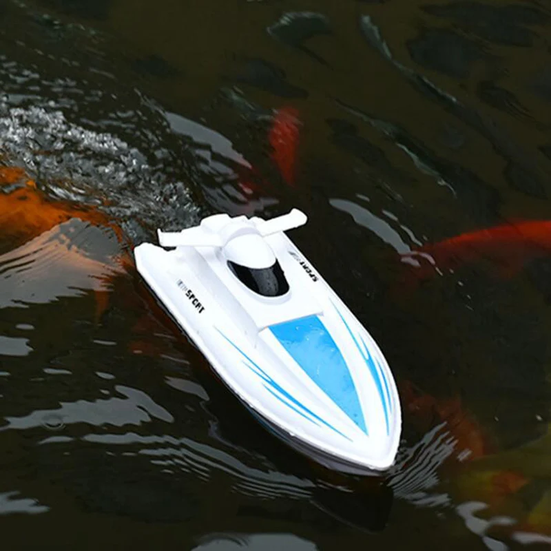 

2.4G Remote Control Ship Model 4-channel dual motor Remote Control Speedboat Steering wheel Remote Control Boat Children's Toys