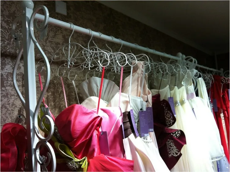 European high-grade display stand Wedding dress cheongsam show clothing store shelf hanger side hang on floor
