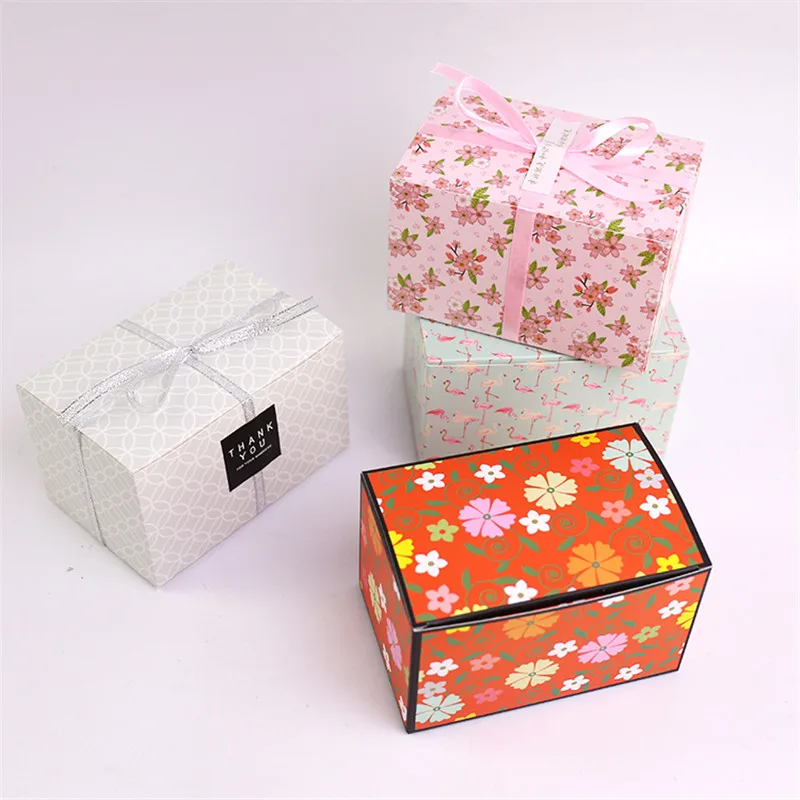 

5pcs Baking Gift Box New Year Floral Flamingo Snowflake Crisp Baking Packaging Rectangular Cookie Nougat Cookies Box 15*10*9cm