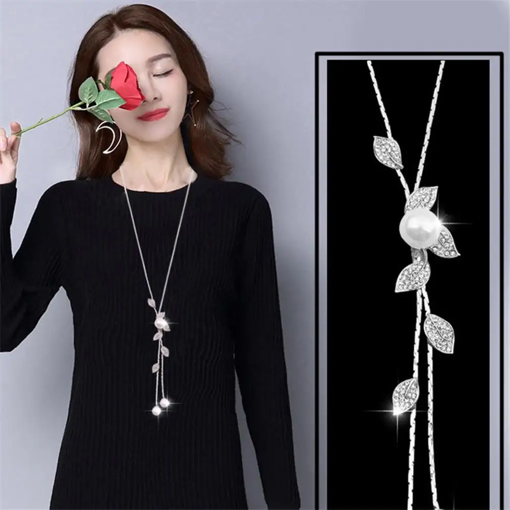 

Women Fashion Faux Pearl Tassel Leaves Pendant Long Chain Sweater Necklace Luxury Rhinestone Statement Necklace Jewelry