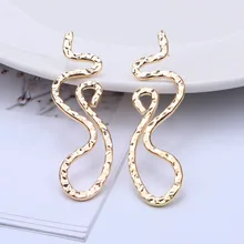Europeu exagerado simples dragão cobra forma oco flor brincos de metal irregular geométrica brincos de gota para mulher