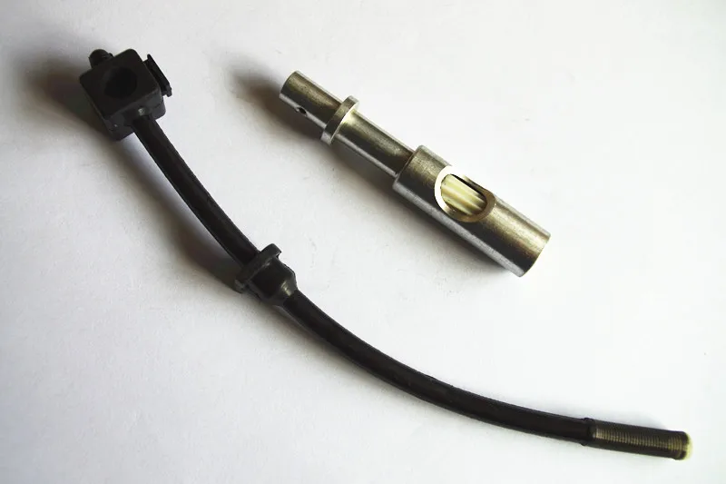 

Oil pump assembly fits Dolmar PS34 102 PS400 MaKita PS340 341 PS401 411 DCS340 DCS4610 UC3500 UC4000 Chainsaw housing pluger