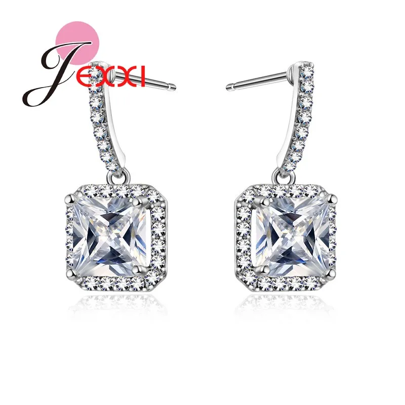 

PATICO High Quality Fashion Luxury Austrian Crystal Stud Earrings For Women 2019 Micro Rhinestone Silver Earring Bague Bijoux