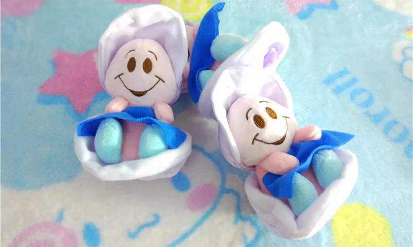 alice in wonderland oyster plush