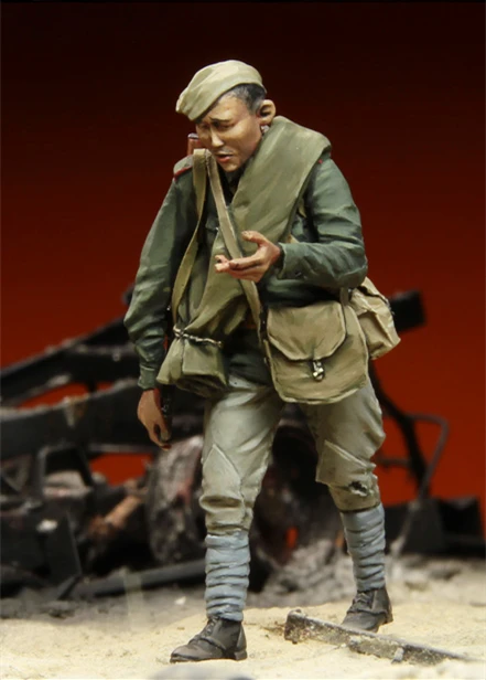 1/35 Resin Figure Model Kit 098 Russian Infantryman Kursk 1943 One Figures Unassembled unpainted Top | Игрушки и хобби