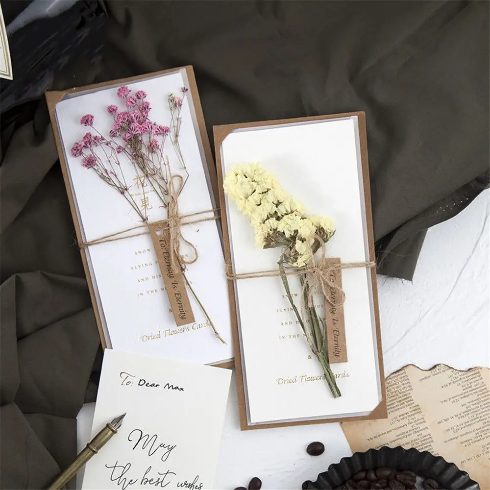 

Retro Kraft Paper with Dry Flower Envelope Handmade Letter Paper Greeting Card Wedding Party Invitation Envelopes Birthday Card