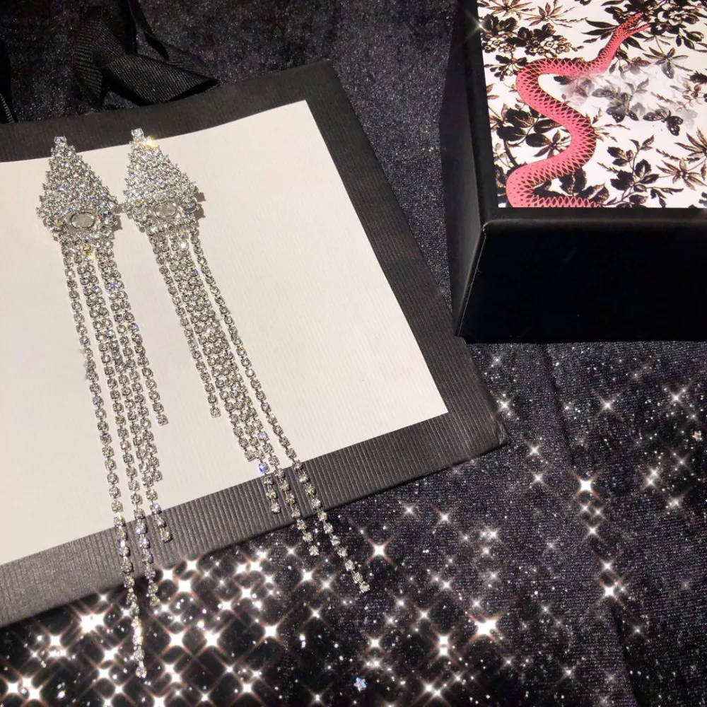

2019 new fashion luxury rhinestone earrings with diamonds fringed long women's earrings party exaggerated costume accessories
