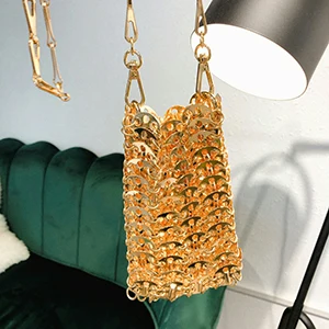 Роскошная винтажная вечерняя сумка для женщин, мини-сумка с металлическими блестками, вечерние банкетные сумки через плечо на цепочке, серебристая Сумочка для телефона - Цвет: Золотой