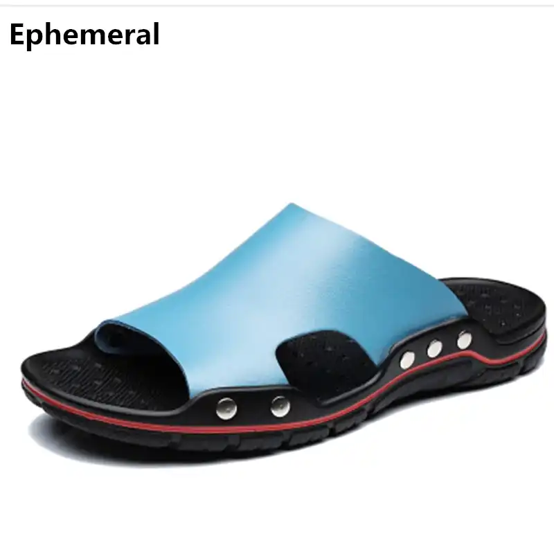 slides for wide feet