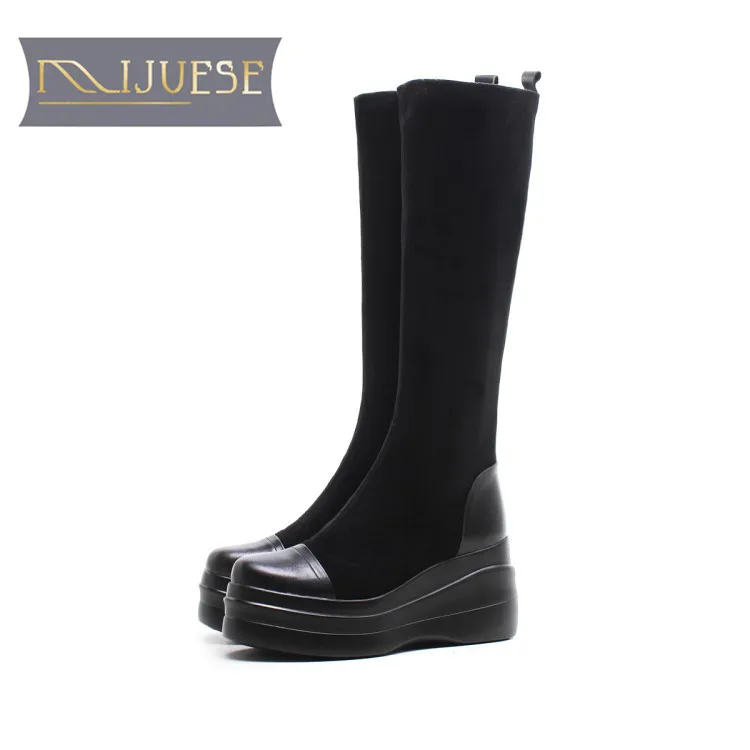 

MLJUESE 2018 women Knee-high boots cow leather black color winter short plush wedges platform high boots martin boots