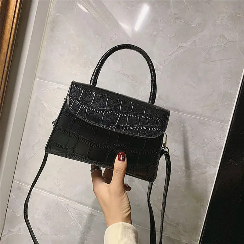 Women Retro Portable Small Square Bag Wild Shoulder Bag Messenger Bag bolso mujer sac a main bolsa feminina 40AP1214