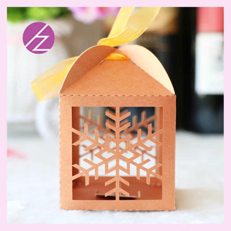 

Laser Cut beautiful snow design wedding Favor Box with free ribbons cookie and sweetmeat bages for wedding favor guest gift box