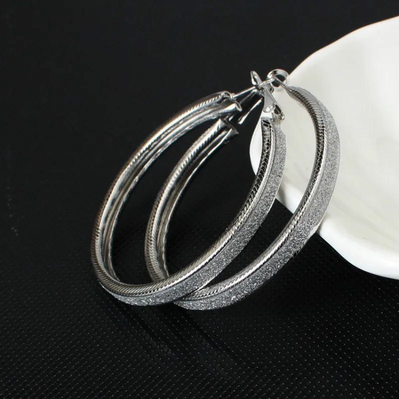 

Hot Sale Punk Female Indian Jewelry Big Round Circle Earrings Vintage Punk Ear Clip Wedding Party Women Jewelry Gift