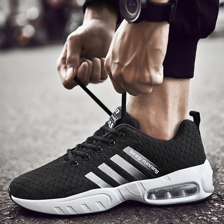 SNEAKERS (38)