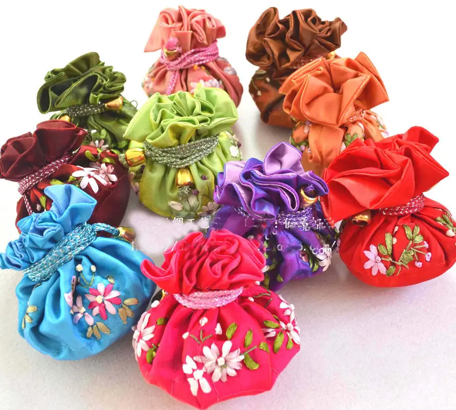 Wholesale 5pcs Chinese Vintage Embroidered Silk Jewelry Rolls Pouch
