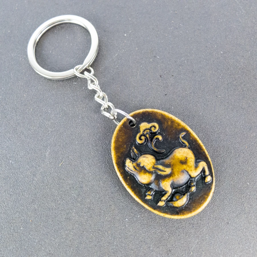 

Pig The 12 Chinese Zodiac Key Chain limitation Yak Bone Material Bone Art Vintage Key Chains #GZ325