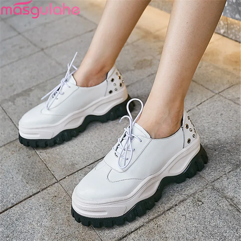 

Masgulahe 2019 new fashion sneakers women genuine leather shoes round toe flat platform sneakers woman casual shoes woman