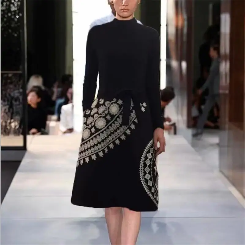 

Женское трикотажное платье с поясом, дизайнерское подиумное платье с длинным рукавом и вышивкой, модель NP0092C на весну и осень, 2023