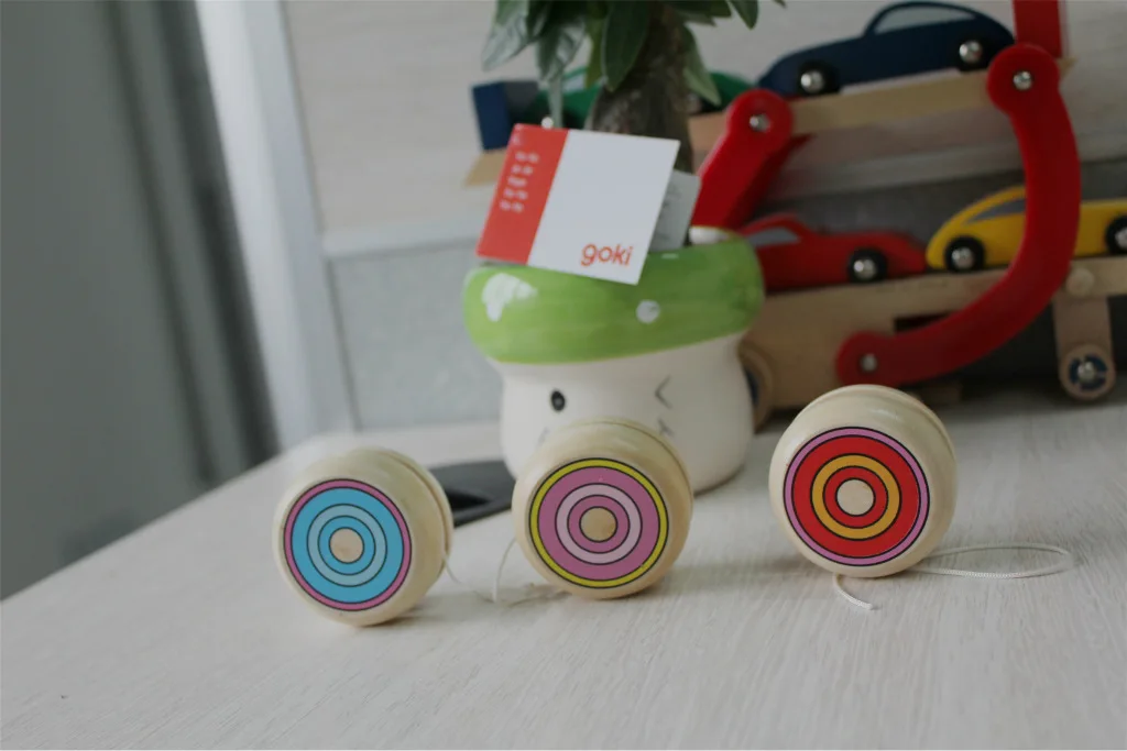 YOYO yo yo wooden kids classic toys xmas gifts party favors kindergarten school carnival loot bag filler yoyo ball