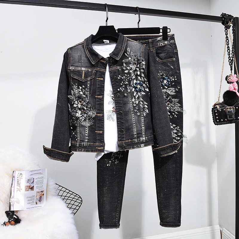 

2019 Spring and Autumn Women's Denim Suit Retro Gold-stamped Bead Flowers Denim Jacket + Jeans Two-piece Pants Suit