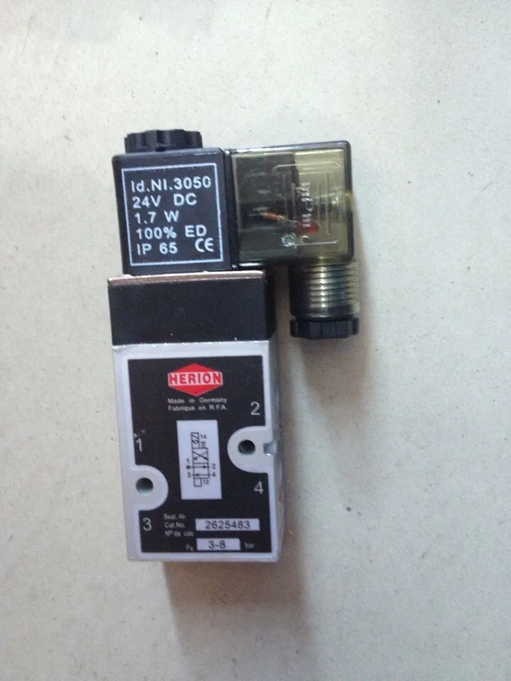 

98.184.1051,Heidelberg 4/2-way valve,Heidelberg SM102 CD102 SM74 SM52 Offset Printing Press Compatible Valve