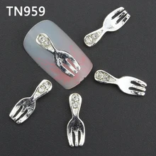 10 adet Glitter Gümüş Çatal 3d Tırnak Sanat Süslemeleri, Alaşım Tırnak Etiket uğurlu takı için tırnak jeli/Lehçe Araçları TN959(China)