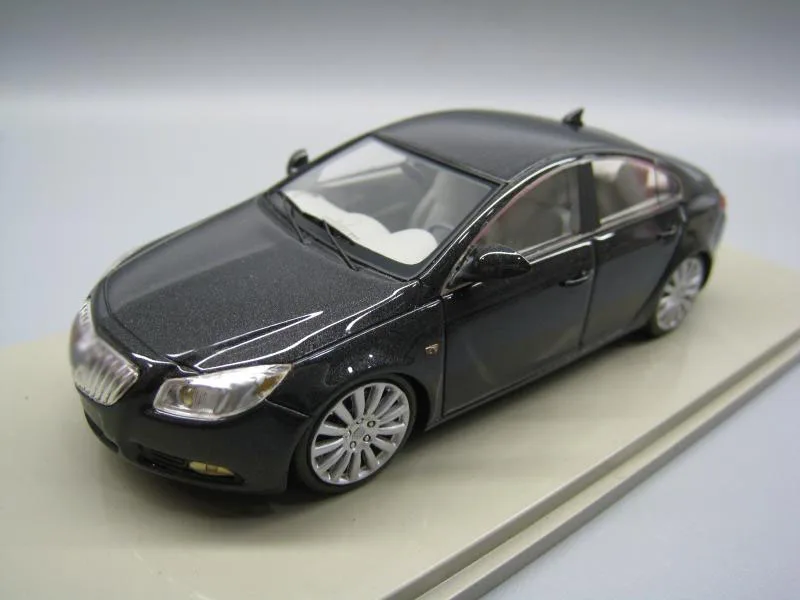 

rare 1/43 Resin Grey Vehicle Collection Model 2011