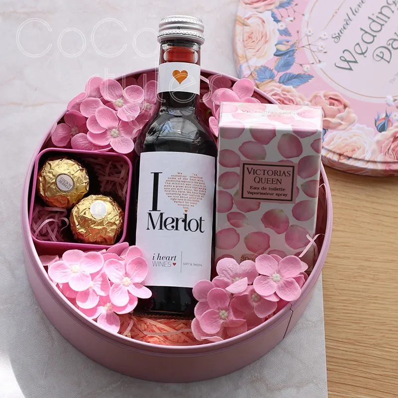 

Cocostyles customized superior attractive premium beautiful tin gift box with chocolate wines wedding events present for guests