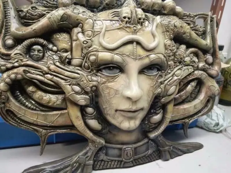 

33TO 4.5kg H.R.G Alien Wall of Sighs Shaped Wall Art Statues Snake demon Resin Sculptures