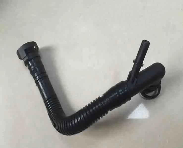 Crankcase Breather Hose For BMW X3 X5 Z3 Z4 E60 E46 E39 E36in