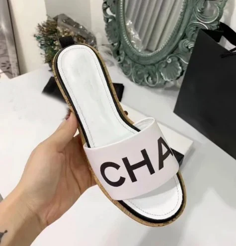 

2019 slippers women summer square with sandals and slippers women open toe one word drag fashion casual szie 35-41 1
