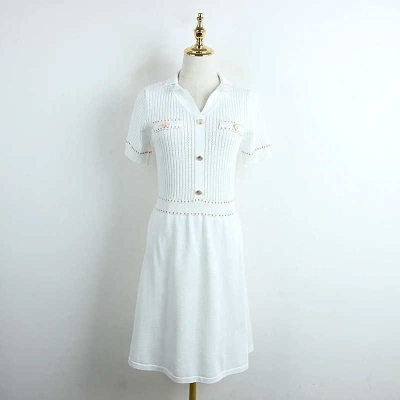 

Runway 2019 New Europe Summer Women Knitted Dress White Black Faux Pockets Short Sleeve Hollow Out Buttons Pleated Slim Dress