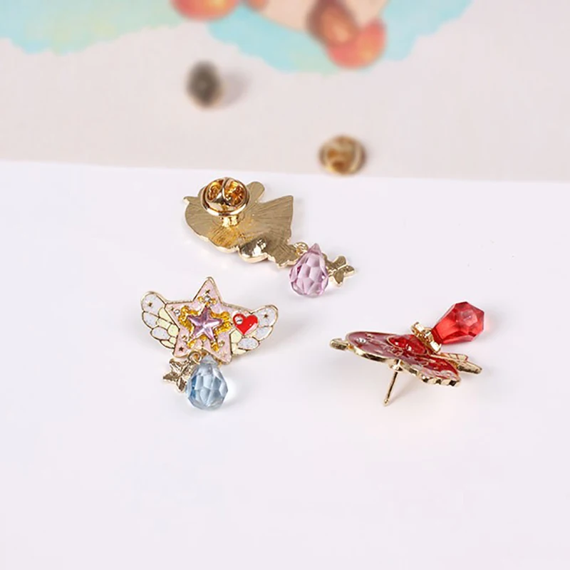 Cute Badge Unicorn Party Horse Tie Cake Wing Moon Bowknot Moon Star Heart Cool Summer Enamel Metal Brooch Pins Jeans Button