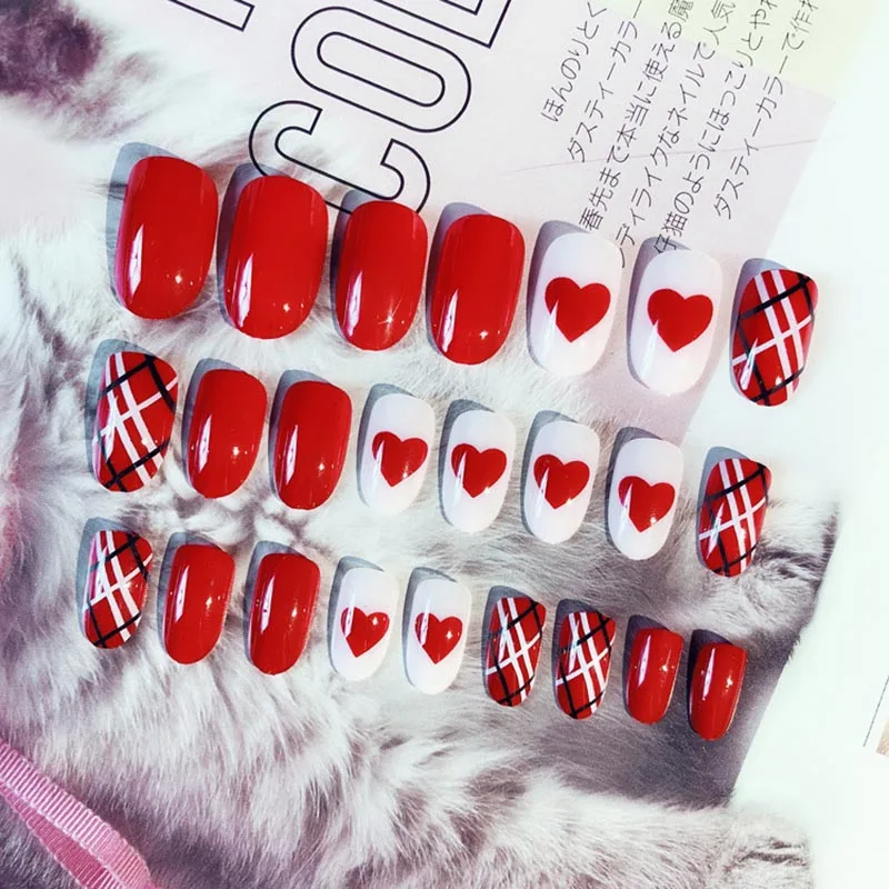 

24pcs Ladies DIY Fake Nail Heart Pattern Red White Striped DIY Manicure False Nails Decals @ME88