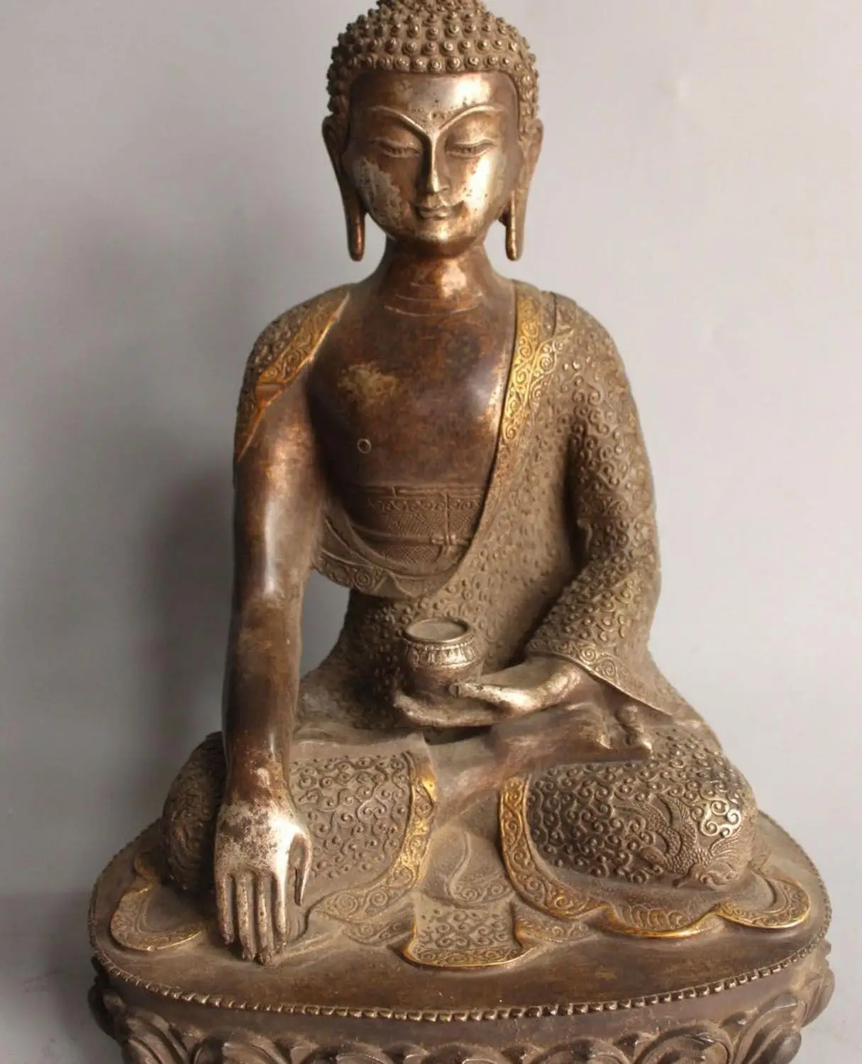 

18"Old Tibet Silver Gilt Dragon Phoenix Shakyamuni Sakyamuni Buddha Bowl Statue