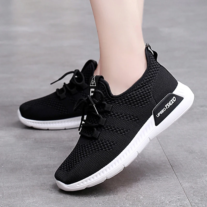 Billig Frauen Schuhe 2019 Flyknit Turnschuhe Frauen Super Licht Vulkanisierte Schuhe Für Korb Femme Weiße Turnschuhe Mode Frauen Casual Schuhe